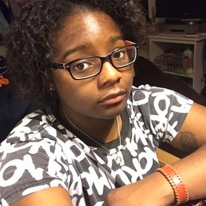 Meet your Posher, Sosha